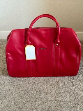 Amy Miller Red Duffle Bag Large Travel Weekender Zip Carry On Detachable Strap